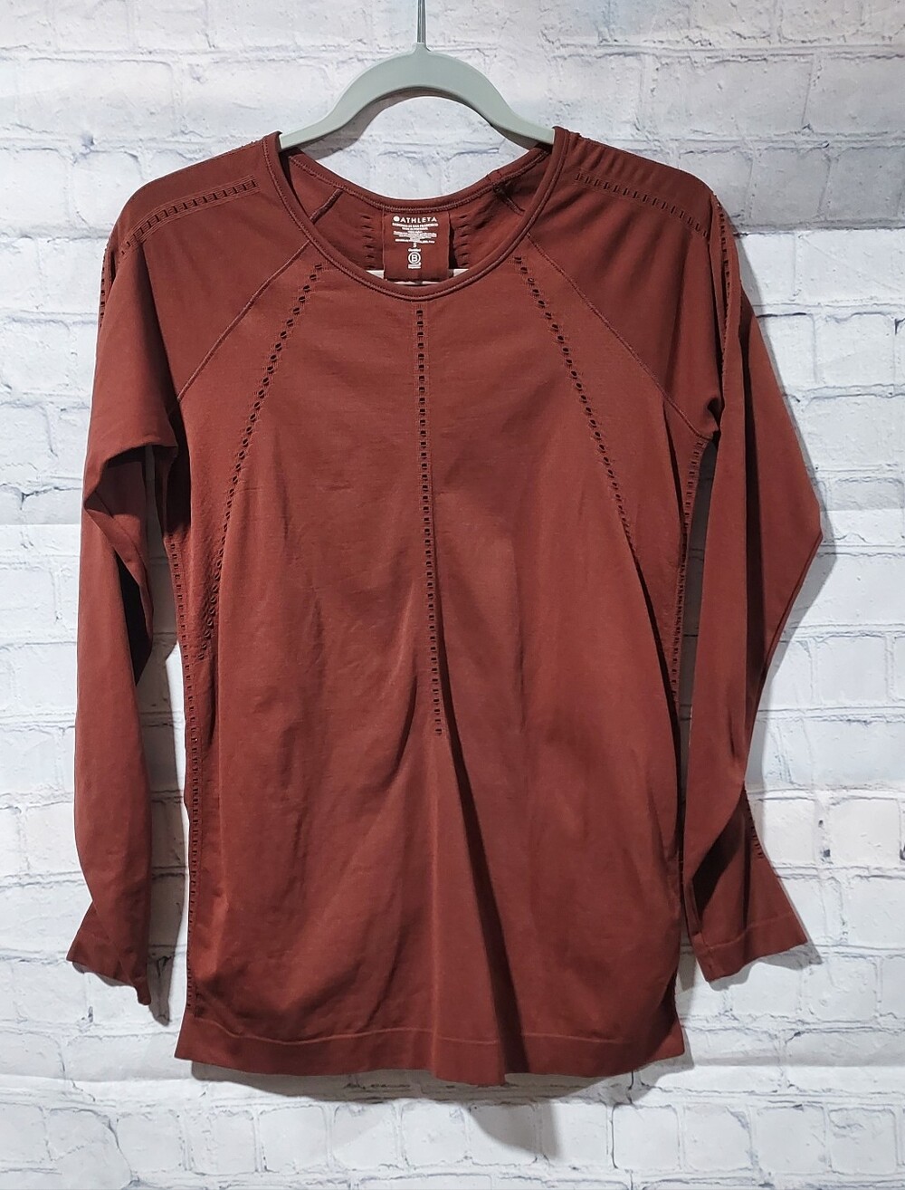 Athleta Women's Size Small Foothill Seamless Long Sleeve Shirt Wine Rust